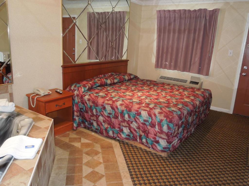 Red Carpet Inn Absecon Galloway Room photo